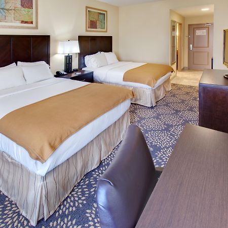 Holiday Inn Express Hotel & Suites Grand Island By Ihg Pokój zdjęcie